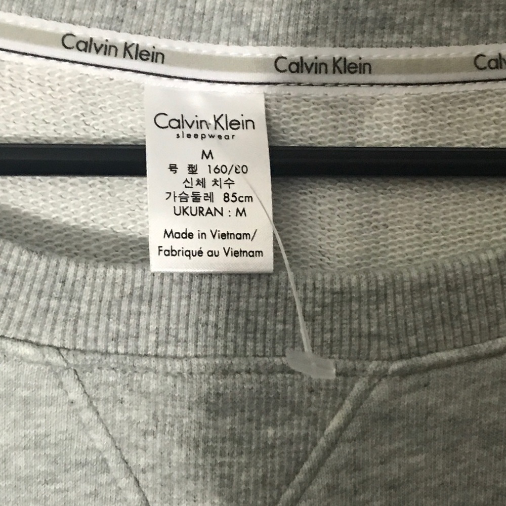 Calvin Klein Lounge Sweatshirt - Picture 4 of 5